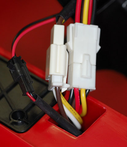 Dashboard connectors - close up